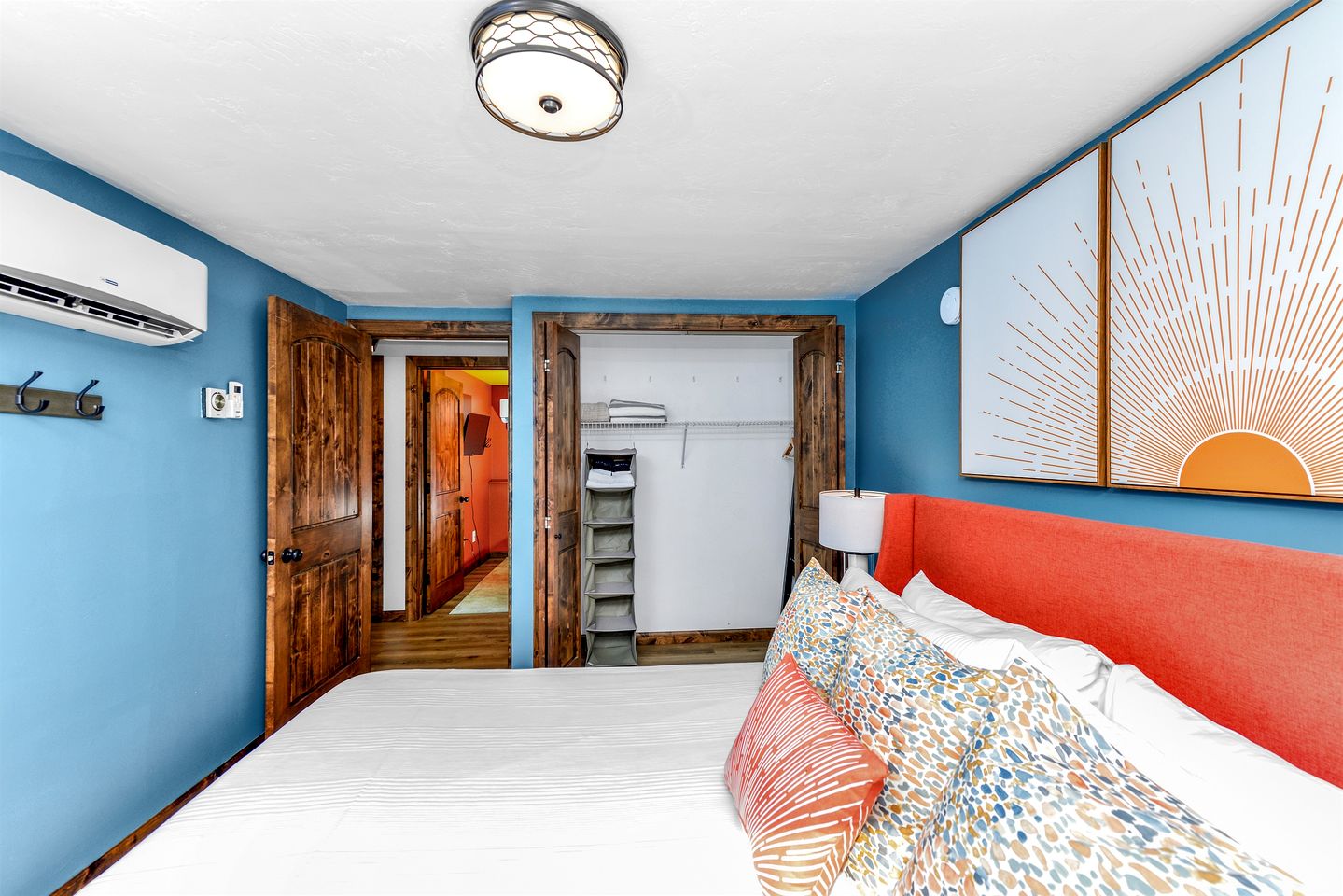 Charming Sister Bay Vacation Home with Hot Tub, Steps from Beach & Downtown, Wisconsin