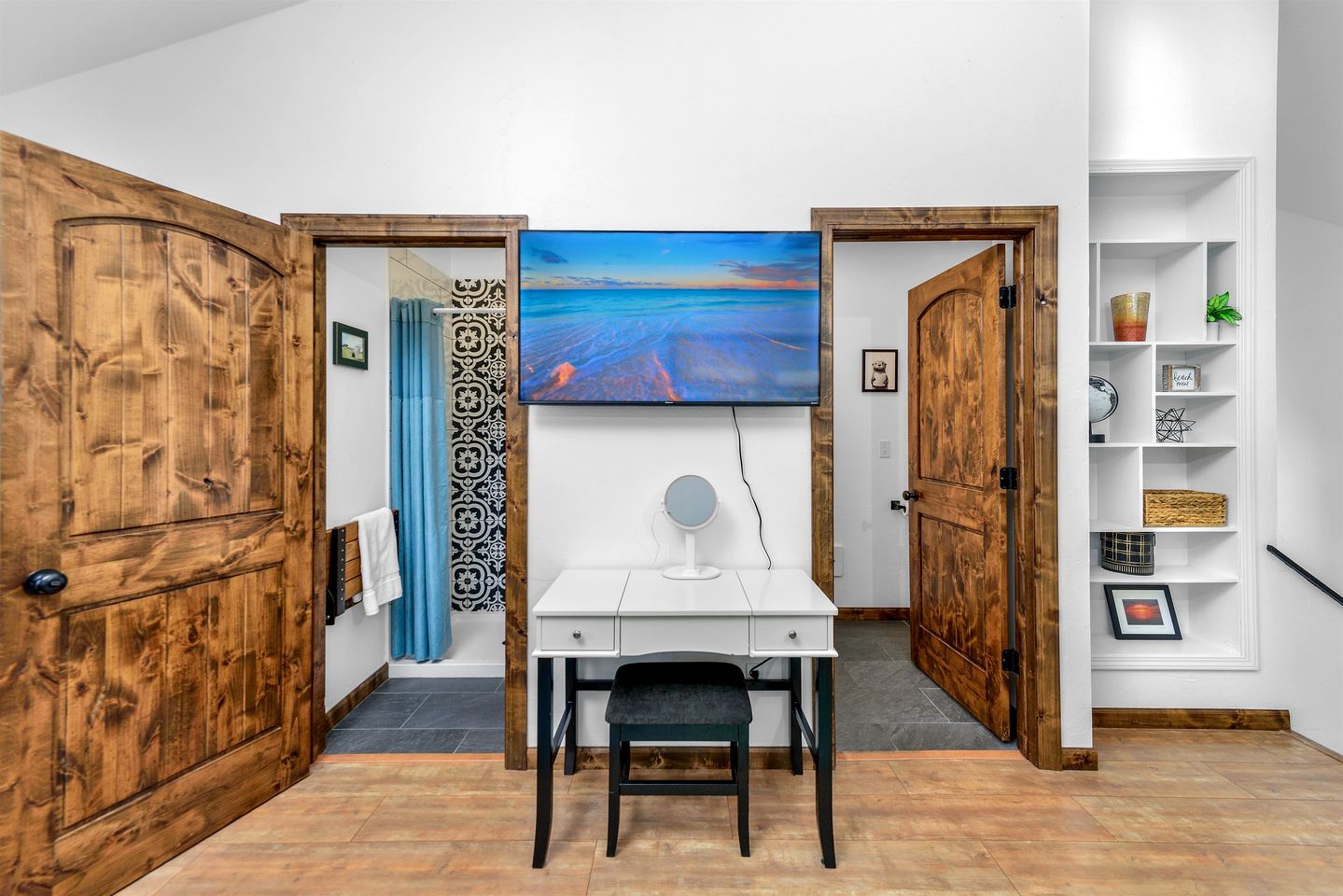 Charming Sister Bay Vacation Home with Hot Tub, Steps from Beach & Downtown, Wisconsin