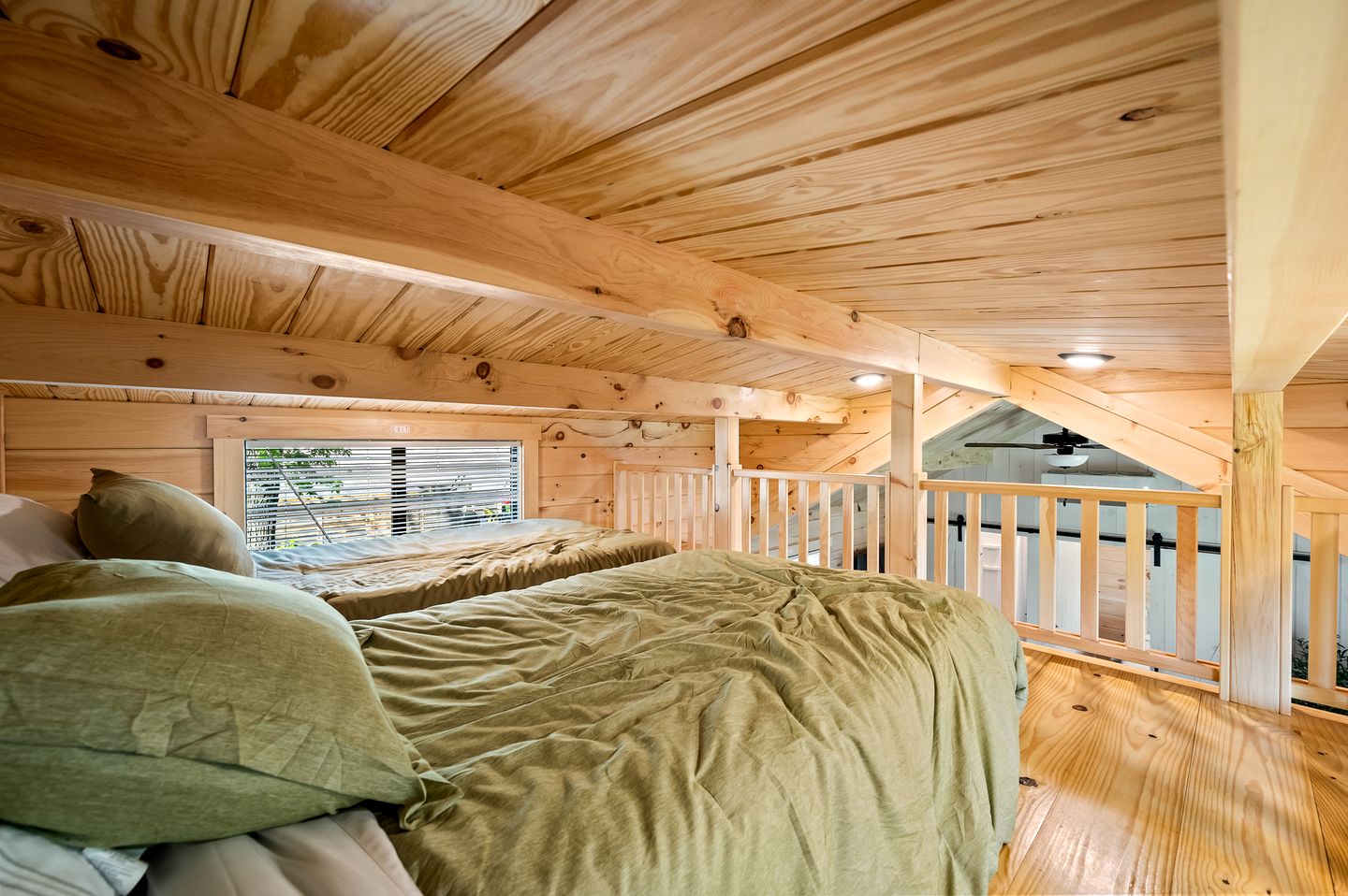 Charming Wooden Cabin Nestled Amidst Trees in Branson, Missouri