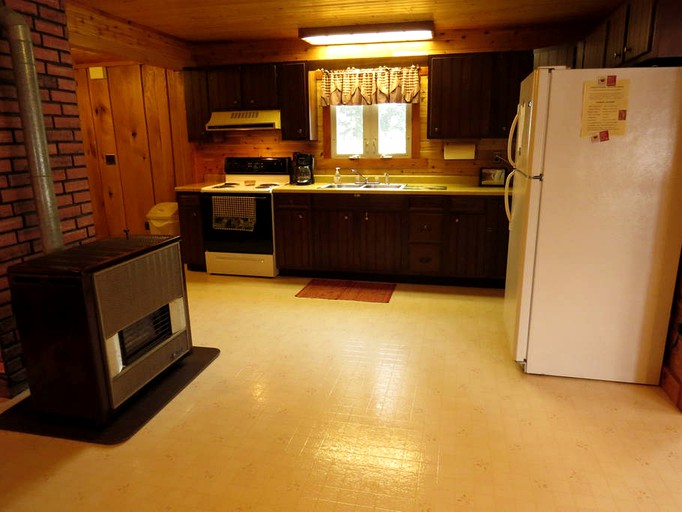 Cranesville Country Rentals, Cabins 20134, Terra Alta, United States of America Glamping Hub