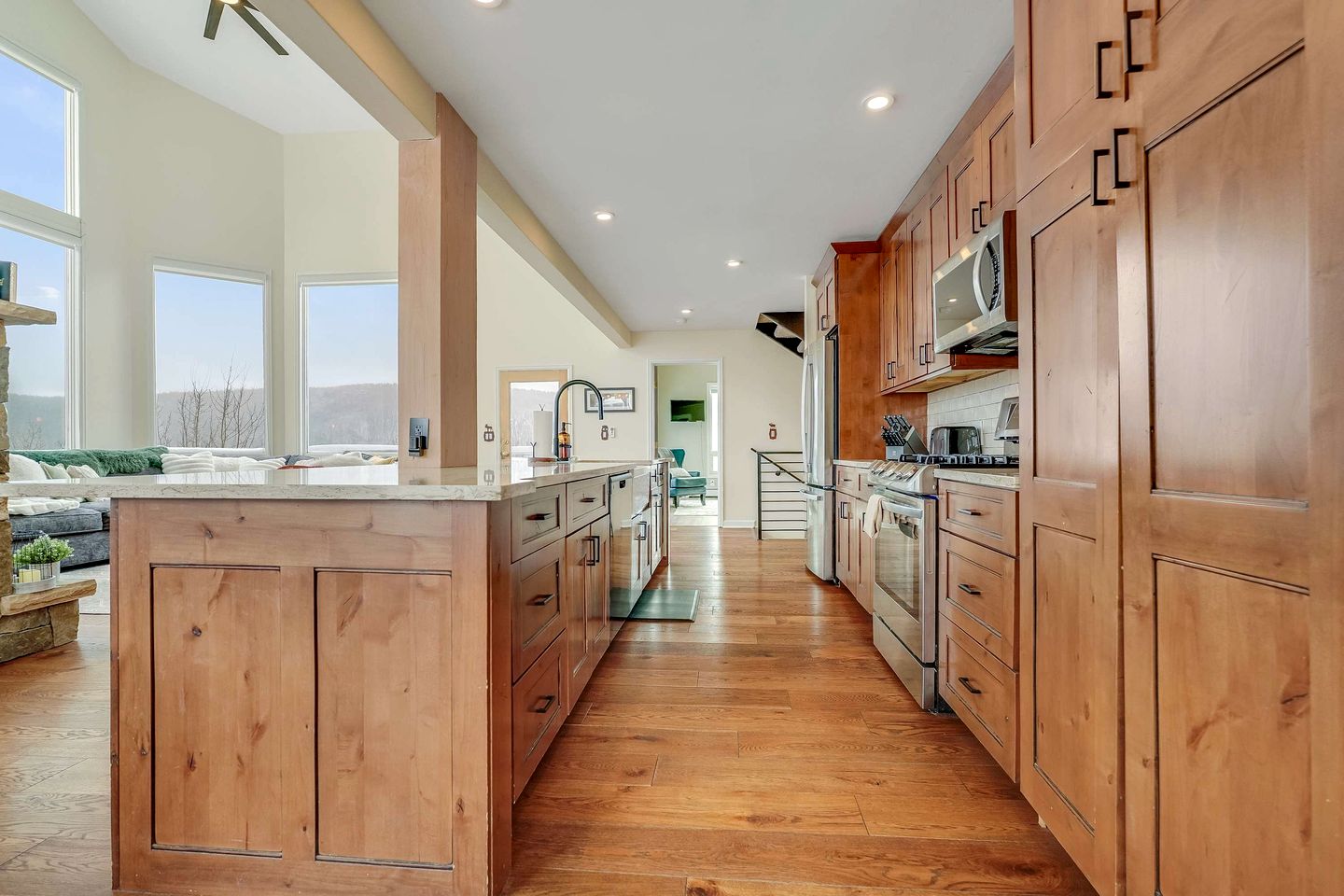 Stunning Cabin with Sauna, Game Room, and Spectacular Views for a Luxurious Escape in Nature in Breckenridge, Colorado