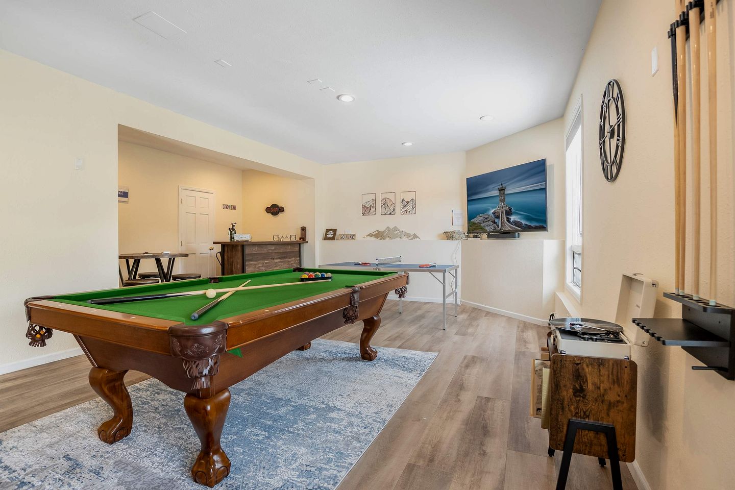 Stunning Cabin with Sauna, Game Room, and Spectacular Views for a Luxurious Escape in Nature in Breckenridge, Colorado