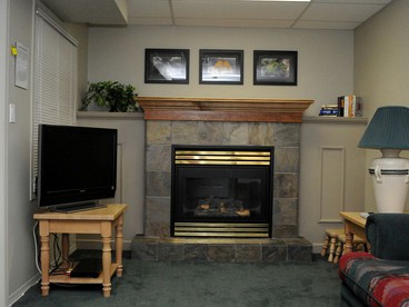Vacation Rental with Private Hot Tub and Mountain Views in Fernie, British Columbia photo 4