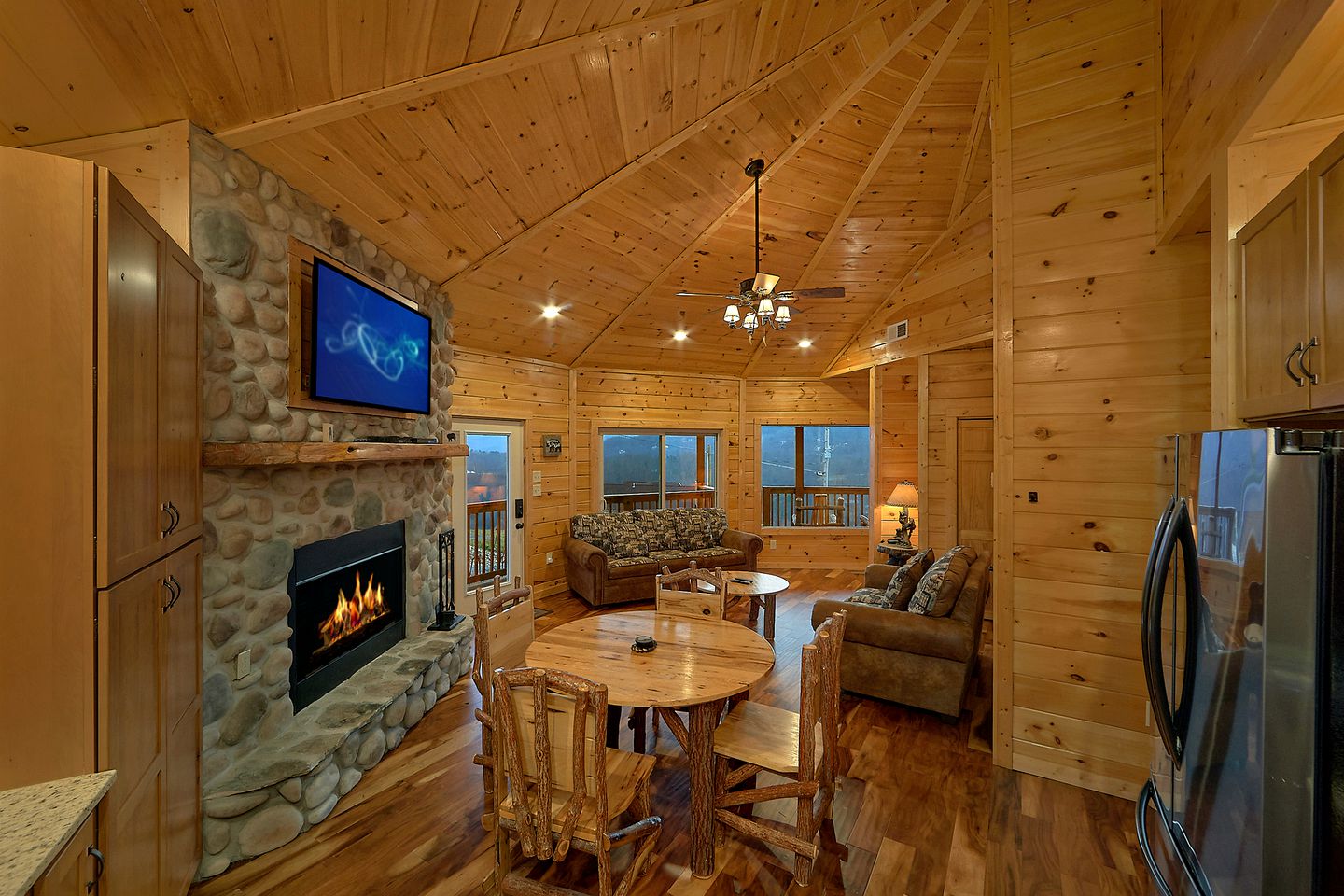 Gatlinburg Vacation Rental with Stunning Mountain Views for Group Glamping Vacations in Tennessee