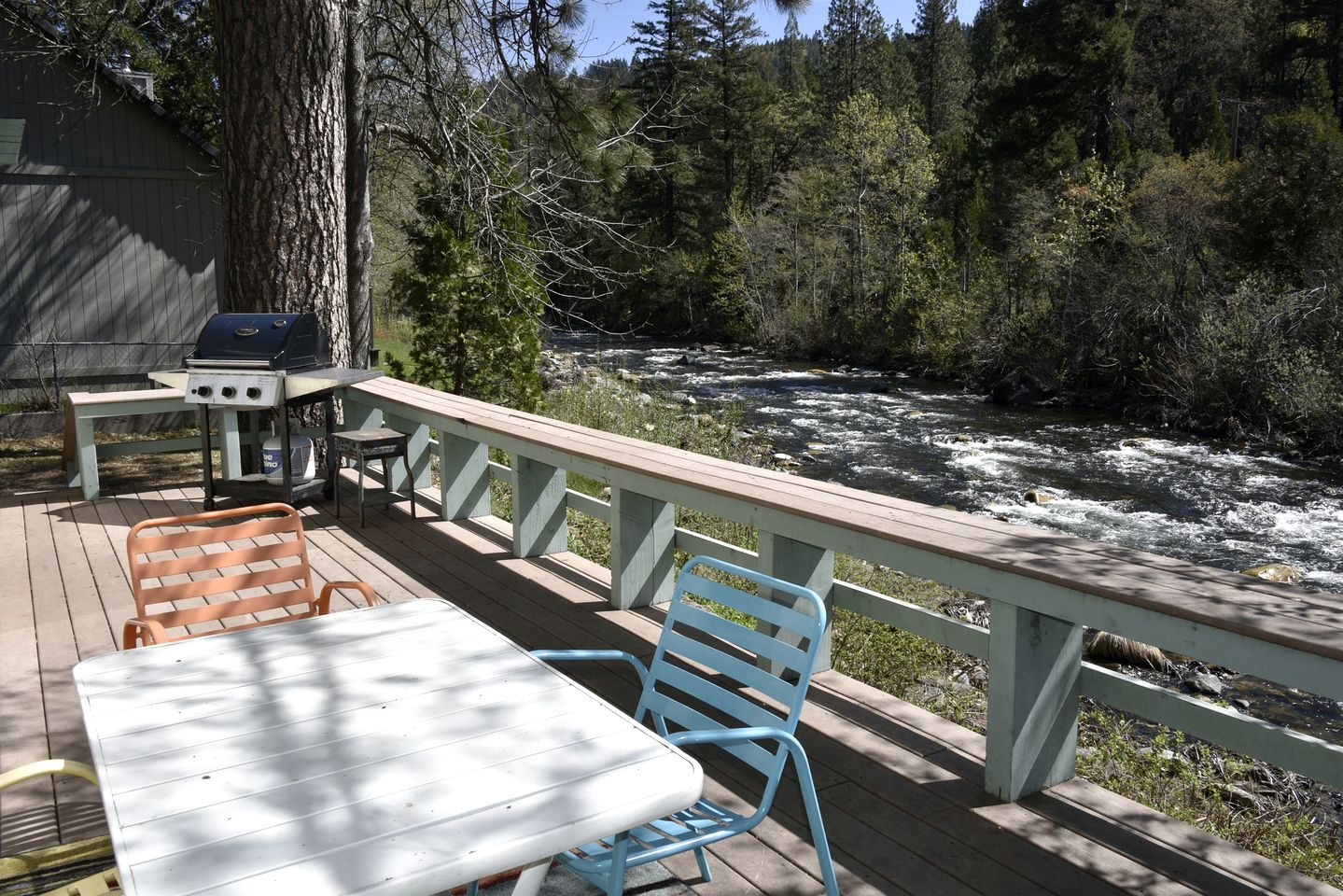 Spectacular Cottage with Nice Sights in Castella, California