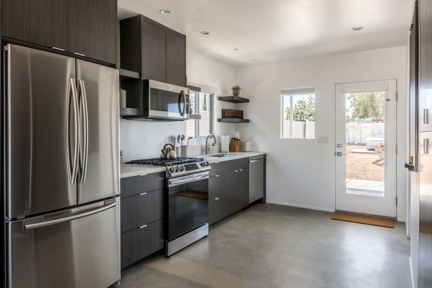 Stunning Vacation Rental with Hot-tub, Bocce Ball Court and Barbecue in Joshua Tree, California
