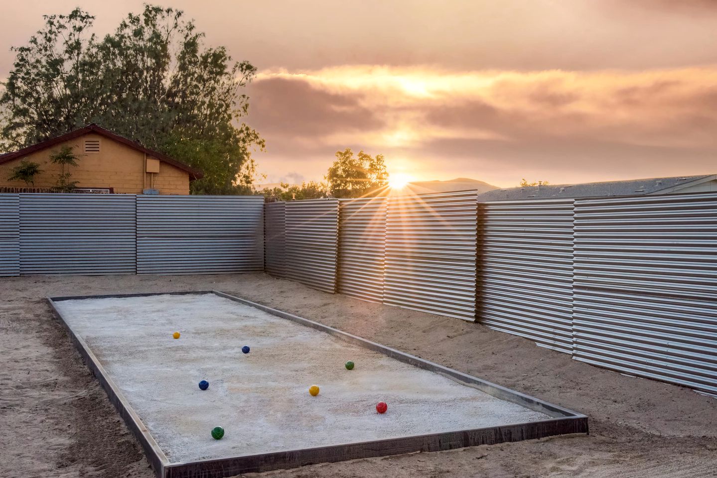 Stunning Vacation Rental with Hot-tub, Bocce Ball Court and Barbecue in Joshua Tree, California