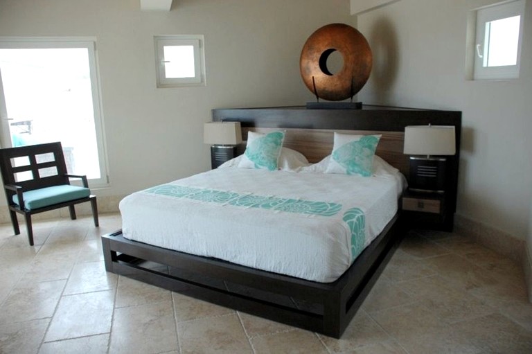 Vacation Rentals (Bahamas, Governor's Harbour, North Eleuthera)