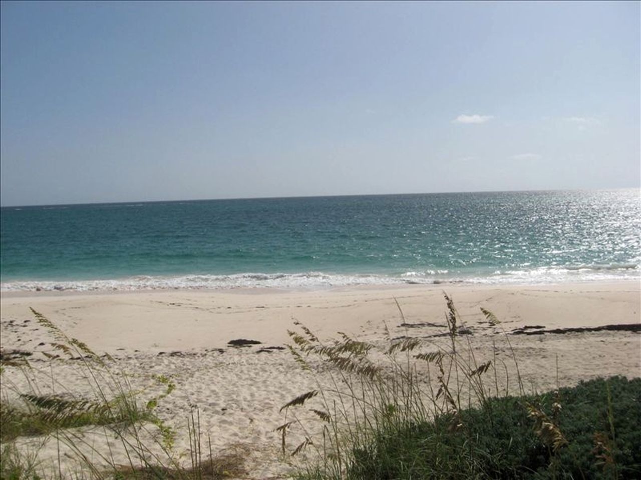 Luxurious Oceanview Villa with Pool and Beach Access in Sky Beach Club, Governor's Harbour, Bahamas