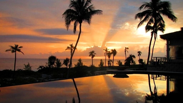 Vacation Rentals (Bahamas, Governor's Harbour, North Eleuthera)