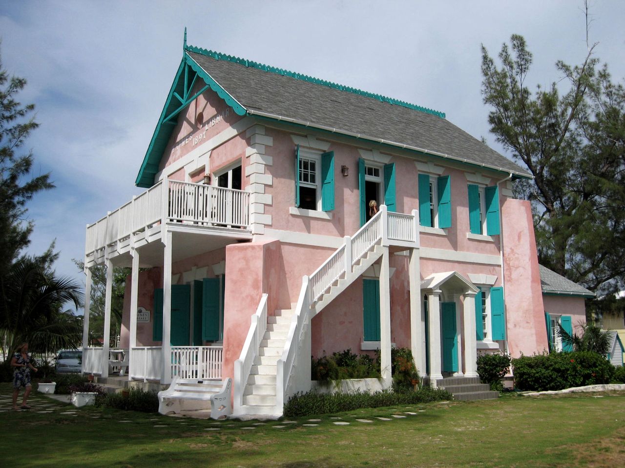 Luxurious Oceanview Villa with Pool and Beach Access in Sky Beach Club, Governor's Harbour, Bahamas