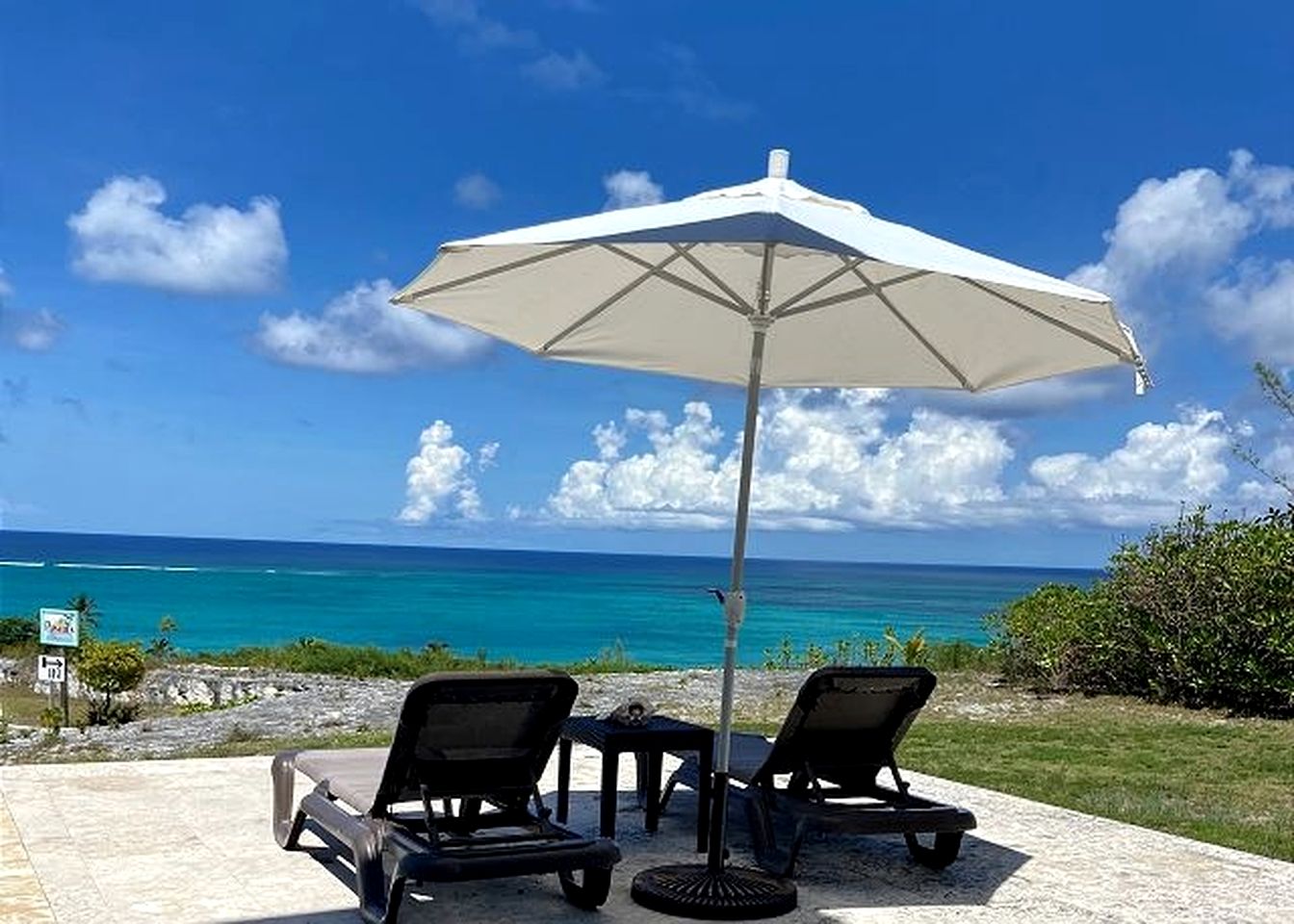 Luxurious Oceanview Villa with Pool and Beach Access in Sky Beach Club, Governor's Harbour, Bahamas