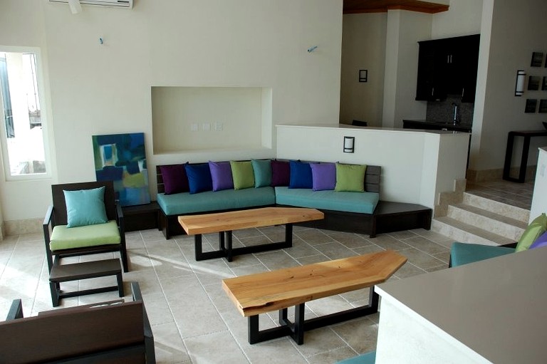 Vacation Rentals (Bahamas, Governor's Harbour, North Eleuthera)