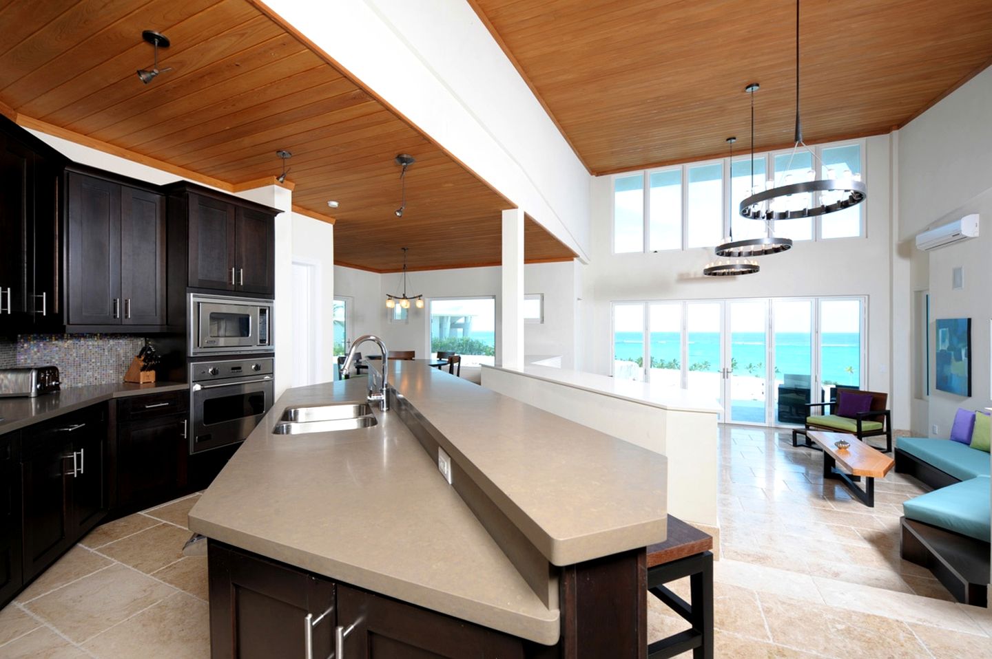 Luxurious Oceanview Villa with Pool and Beach Access in Sky Beach Club, Governor's Harbour, Bahamas