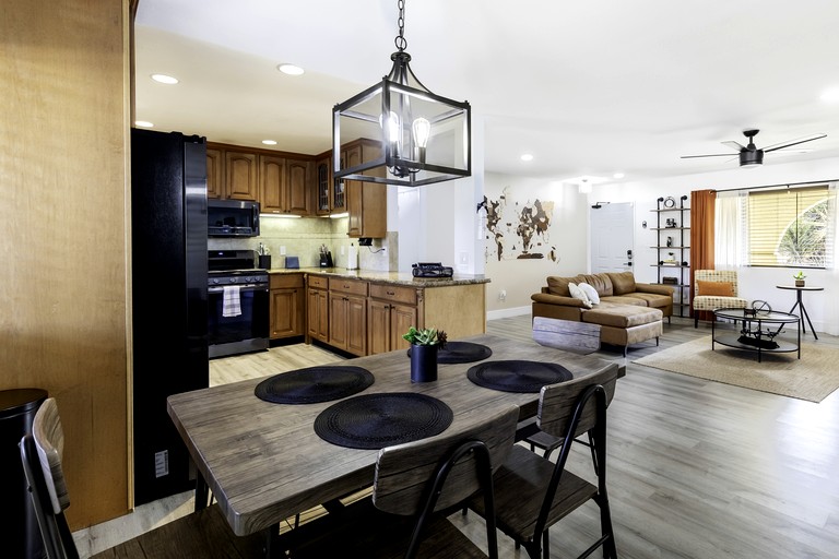 Cottages (United States of America, Yucca Valley, California)