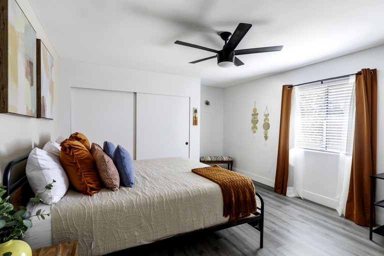 Cottages (United States of America, Yucca Valley, California)