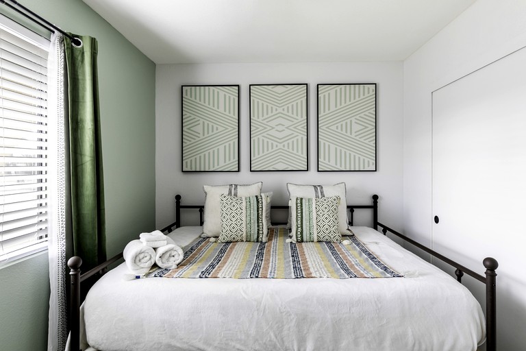 Cottages (United States of America, Yucca Valley, California)