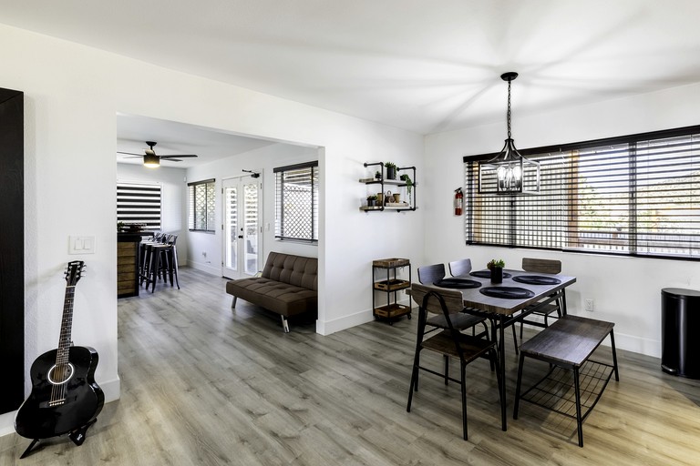 Cottages (United States of America, Yucca Valley, California)