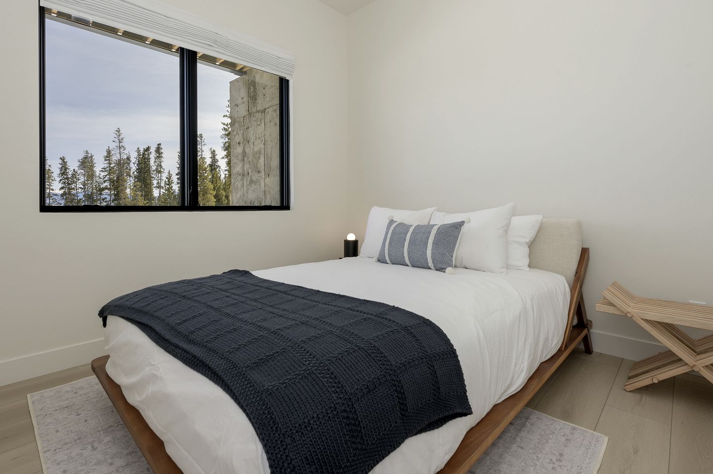 Luxury Villa with Ping-Pong Table and Design Interior in Tabernash, Colorado