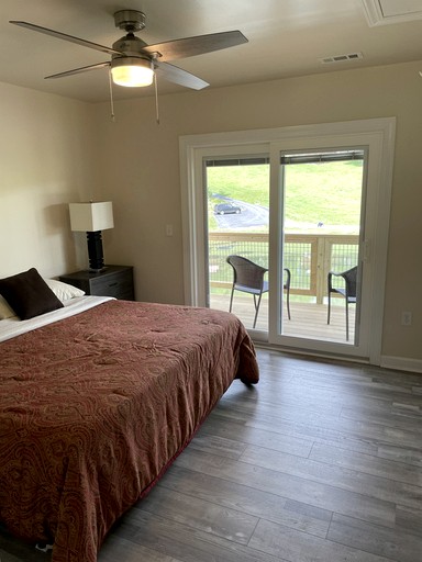 Vacation Rentals (United States of America, Purlear, North Carolina)