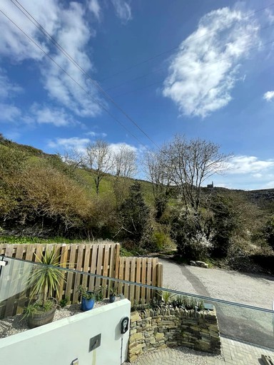 Cottages (United Kingdom, Camelford, England)