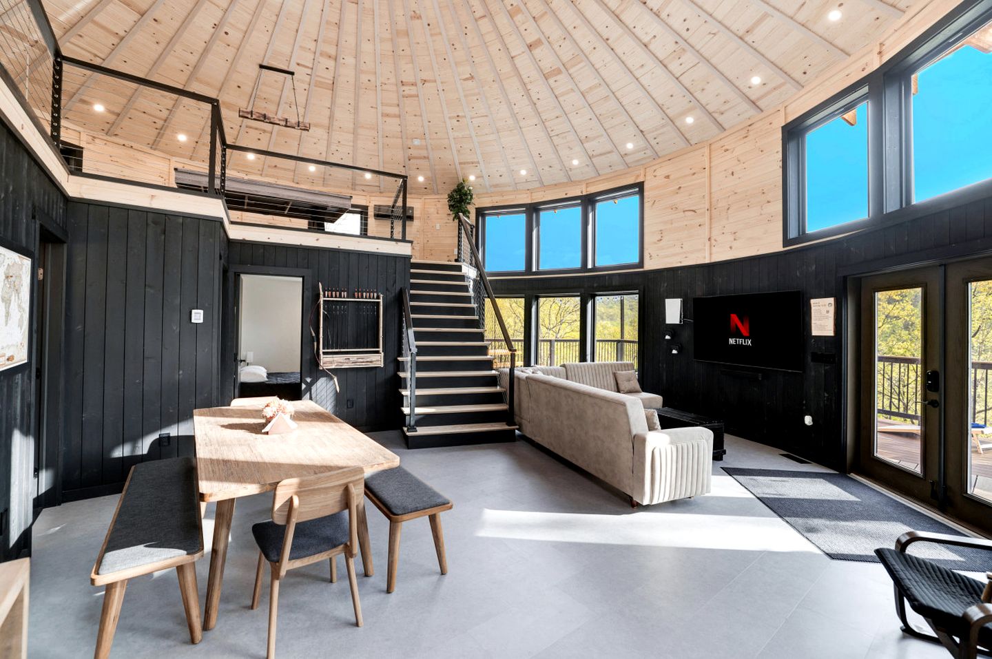 Skyline Drive Yurt Glamping near Shenandoah National Park