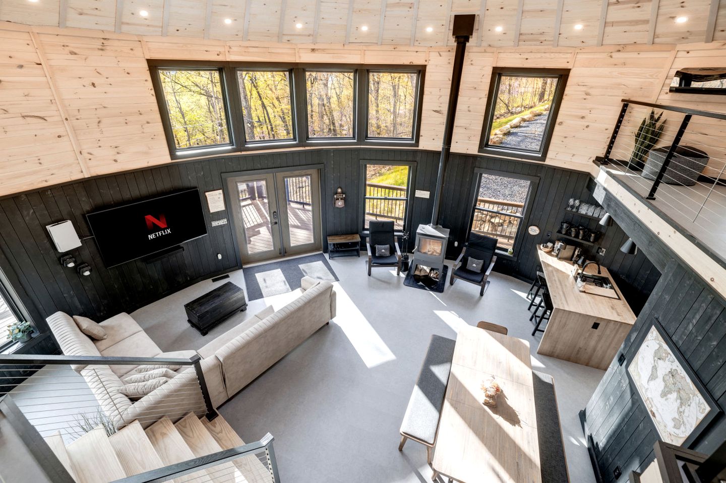 Skyline Drive Yurt Glamping near Shenandoah National Park