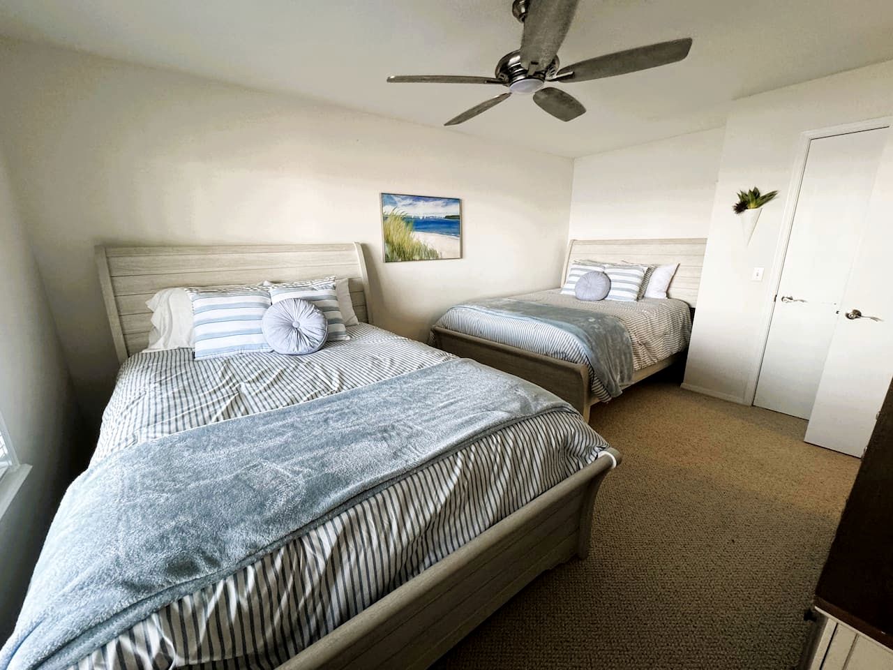 Luxury Lakeview Home with Expansive Two-Level Deck Near Beaver Lake | Rogers, Arkansas