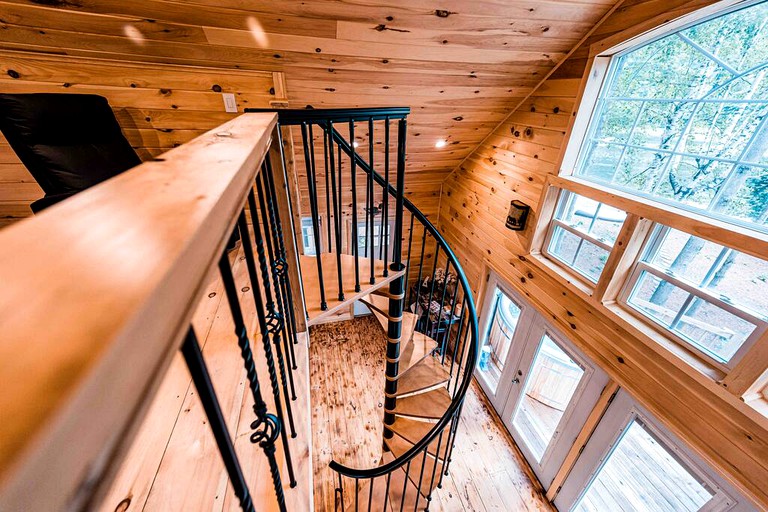 SkyView Treehouse Luxury Waterfront Retreat, Tree Houses, Belgrade