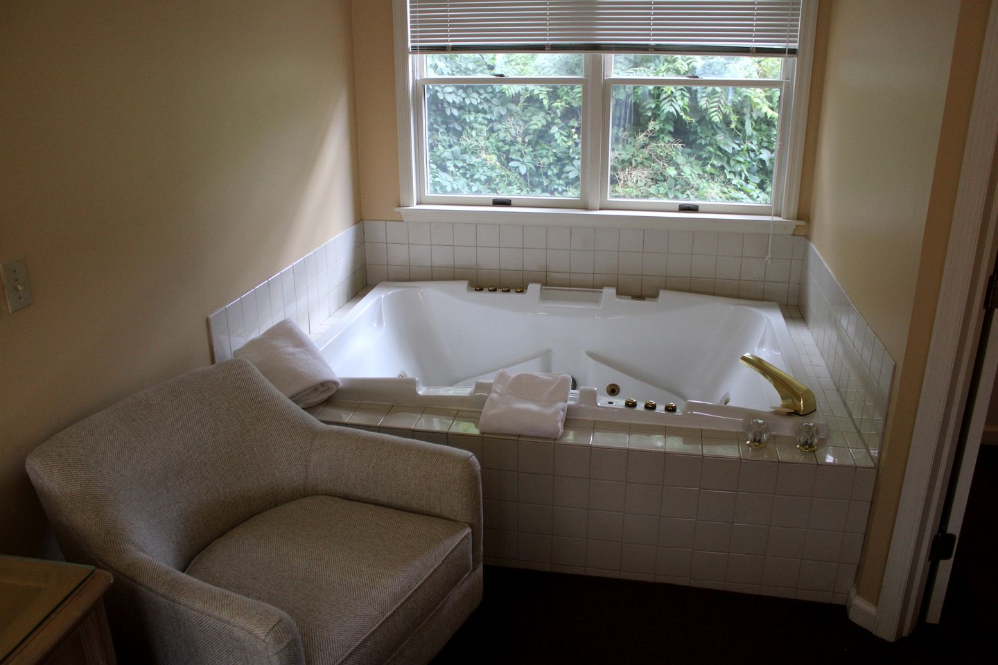 Spacious Rental Perfect for a Holiday Vacation in New York