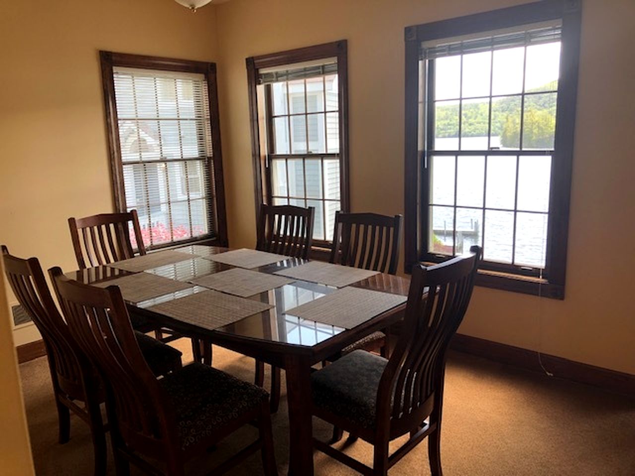 Cute Holiday Rental with Jacuzzi and Direct Lake Views in NY