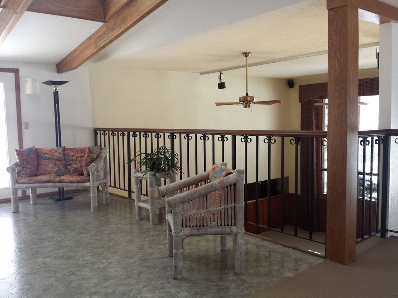 Amazing Mountainside Vacation Rental with Private Hot Springs in Hamilton, Montana