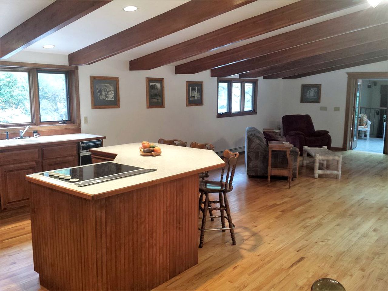 Amazing Mountainside Vacation Rental with Private Hot Springs in Hamilton, Montana