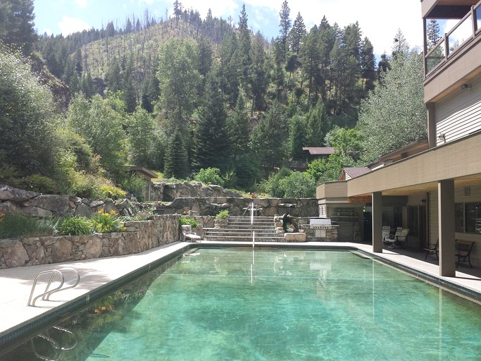 Private Islands (Hamilton, Montana, United States)