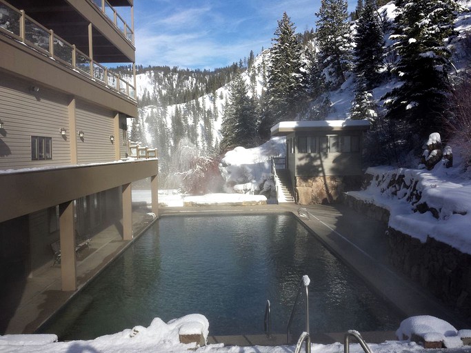 Private Islands (Hamilton, Montana, United States)