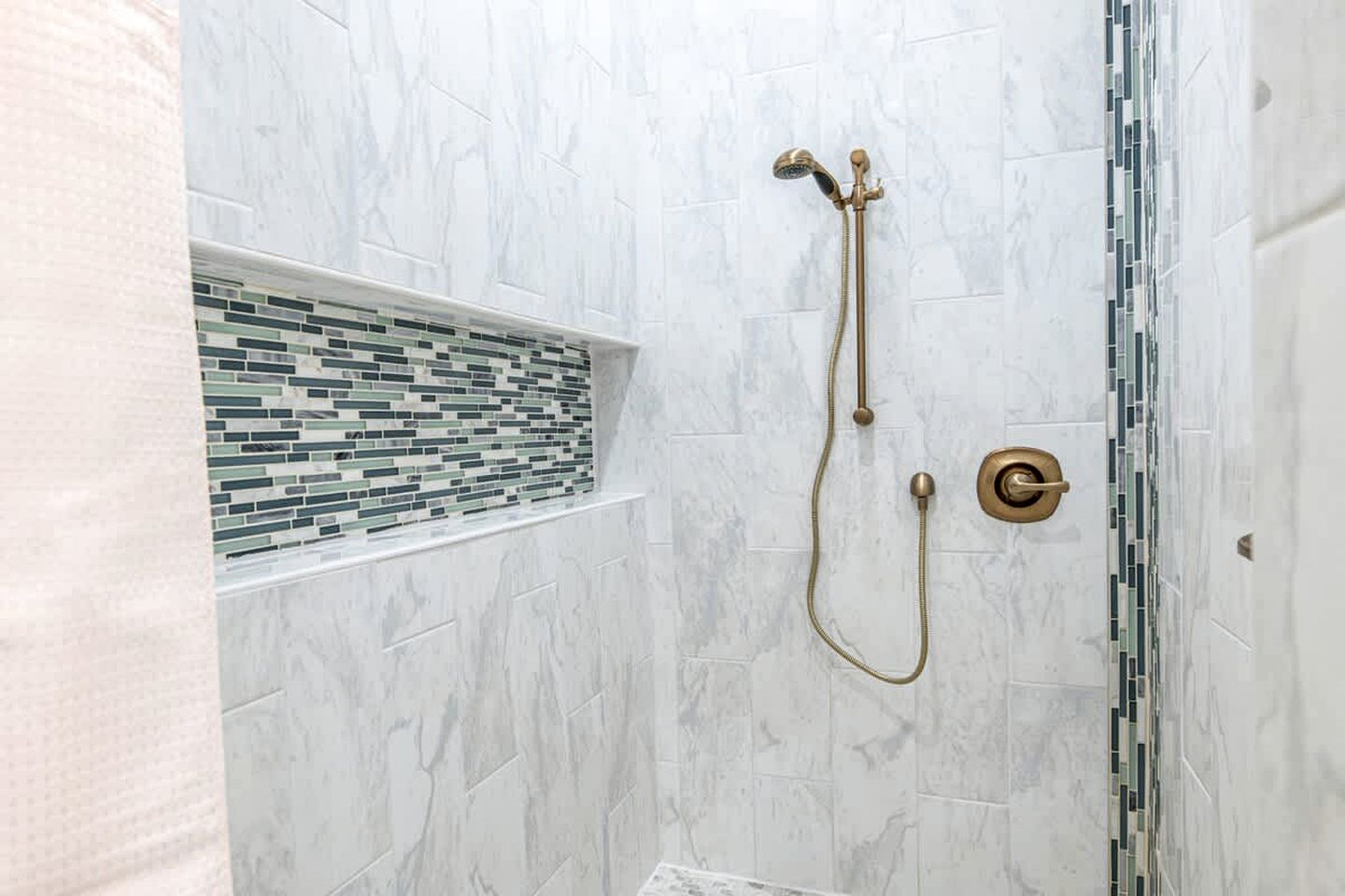 Pet Friendly Villa with Hot-tub in Gatlinburg, Tennessee