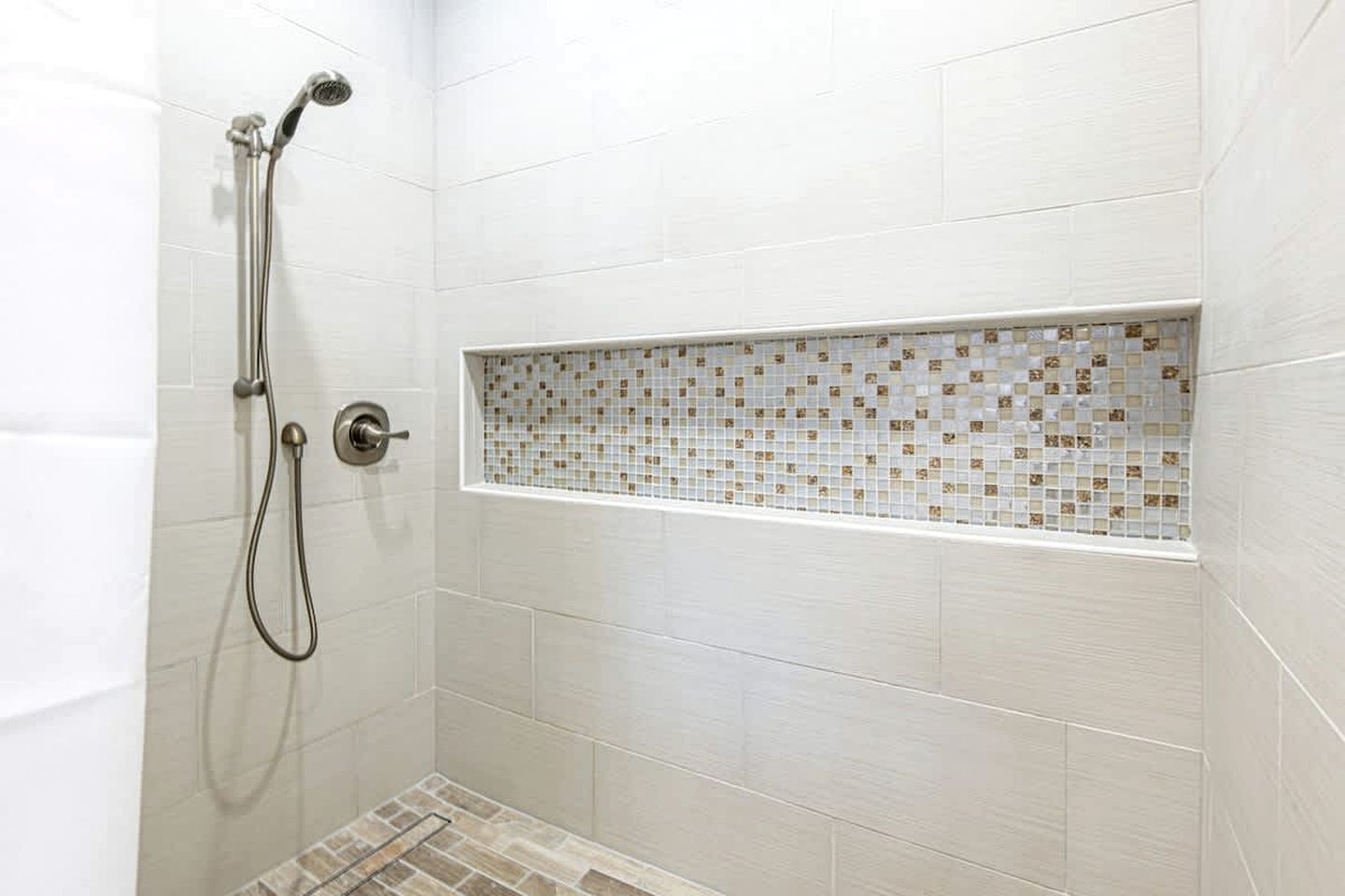 Pet Friendly Villa with Hot-tub in Gatlinburg, Tennessee