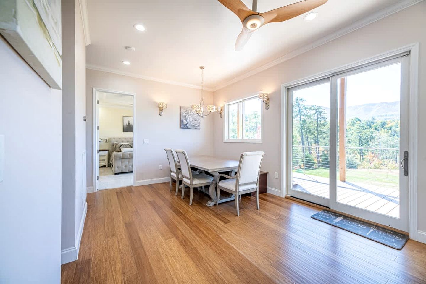 Pet Friendly Villa with Hot-tub in Gatlinburg, Tennessee