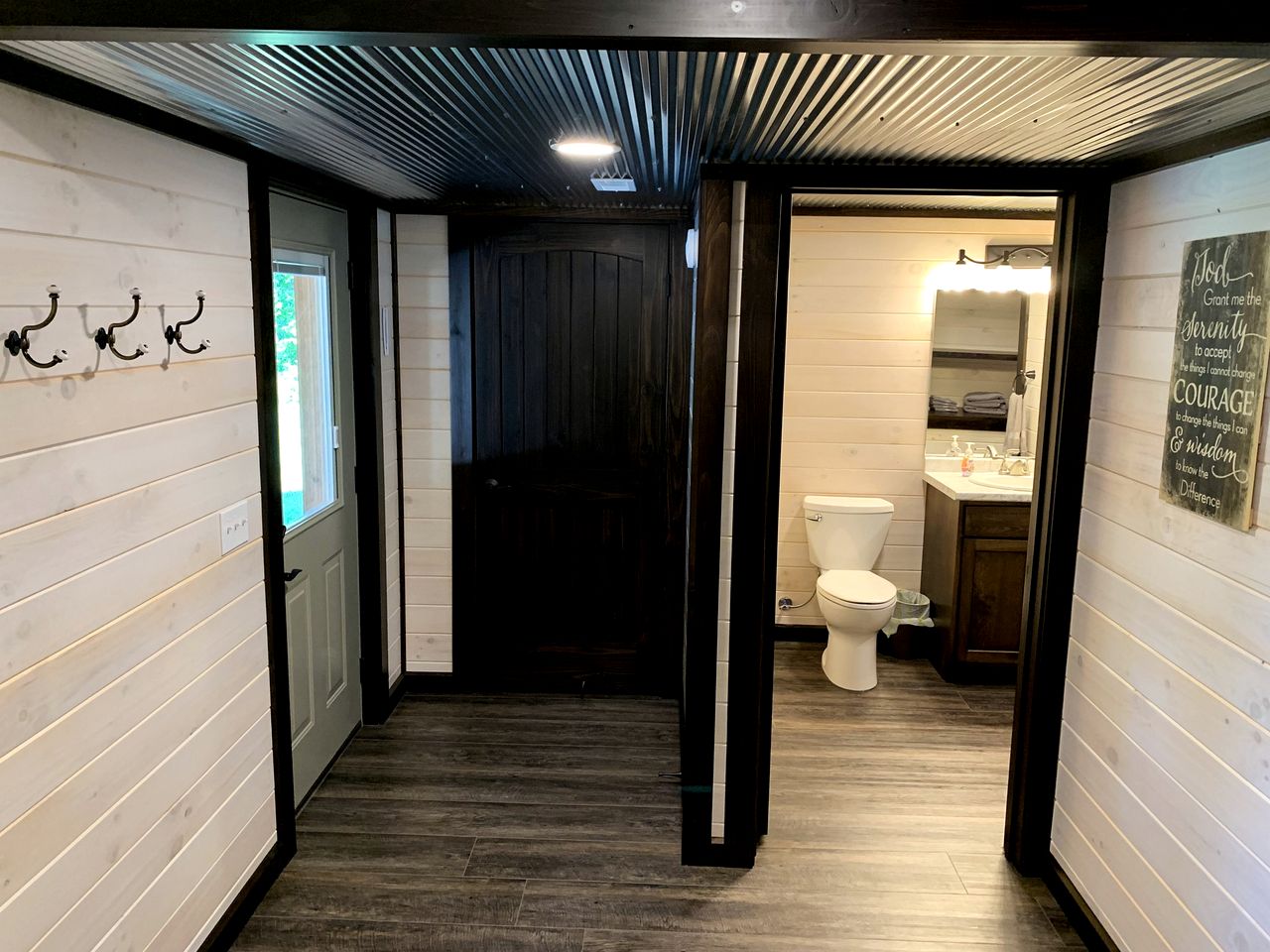 Wonderful Cabin with Hot-Tub Ideal to Recharge in Ohio
