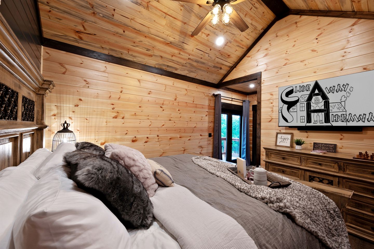 Gorgeous Cabin with Sauna and Hot-tub in Broken Bow, Oklahoma