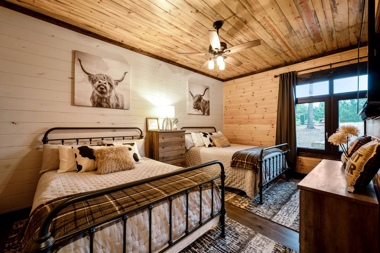 Gorgeous Cabin with Sauna and Hot-tub in Broken Bow, Oklahoma