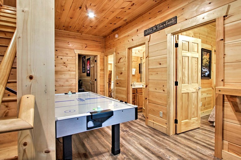 Cabins (United States of America, Gatlinburg, Tennessee)