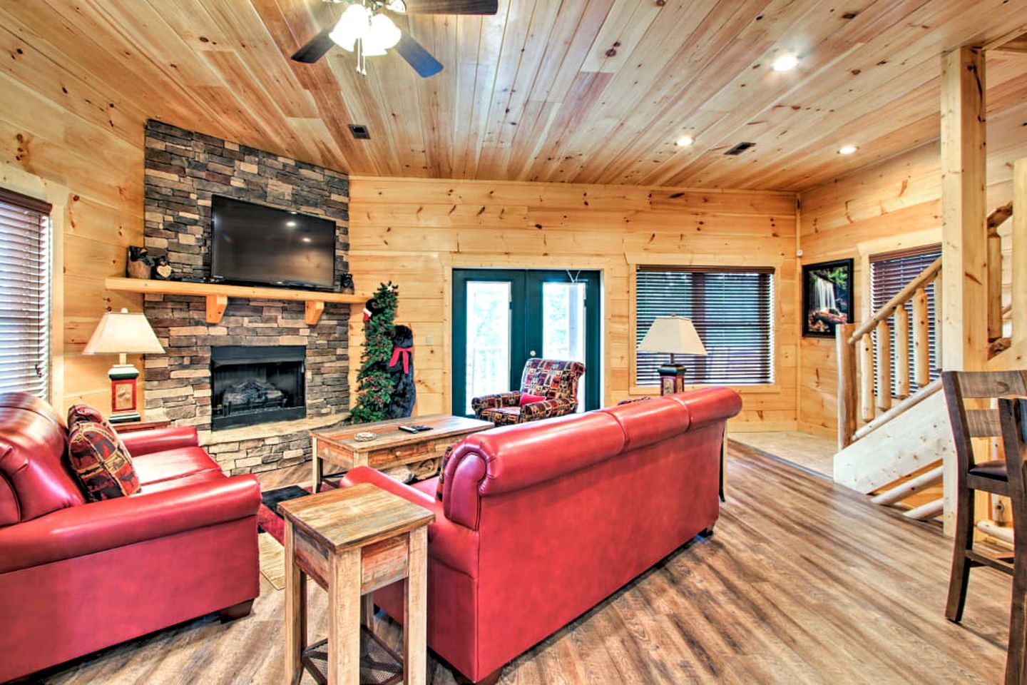Spacious Rental with Amazing Views of the Smokies and Games Room in Gatlinburg, Tennessee