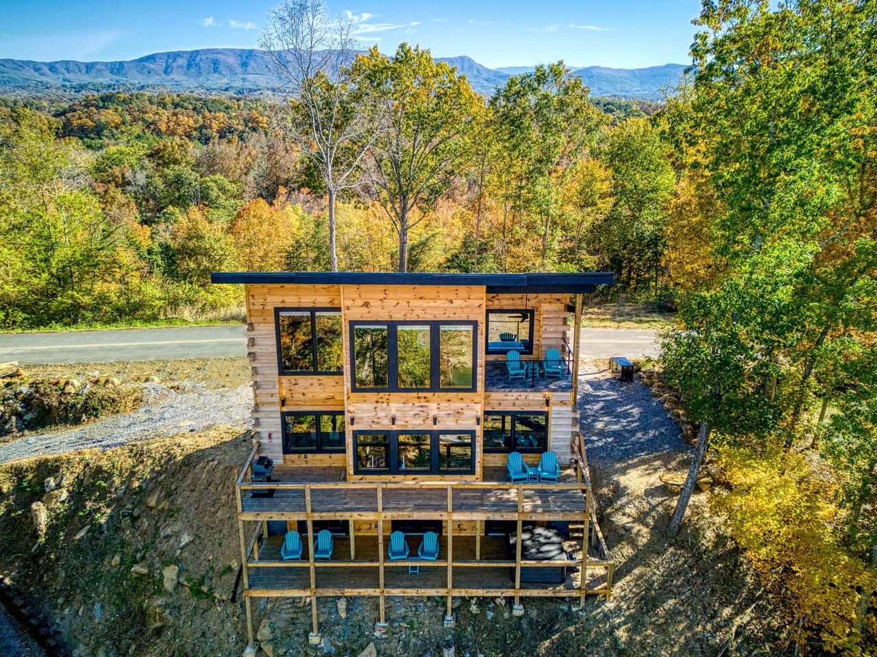 Cabins (United States of America, Dandridge, Tennessee)