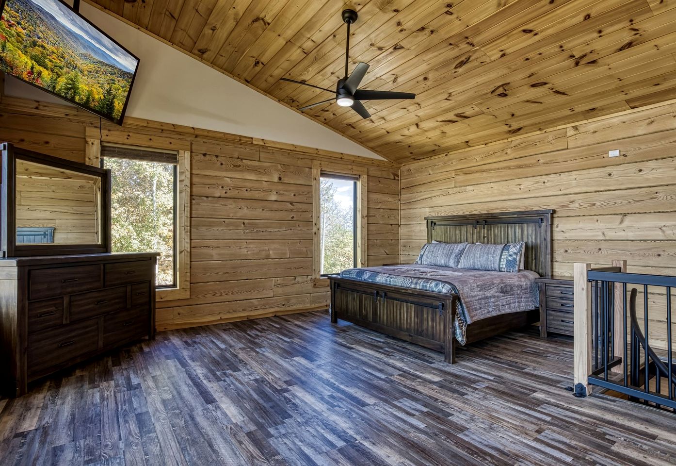 Stunning Lakefront Cabin with Hot Tub and Pool Table on Douglas Lake in Dandridge, Tennessee