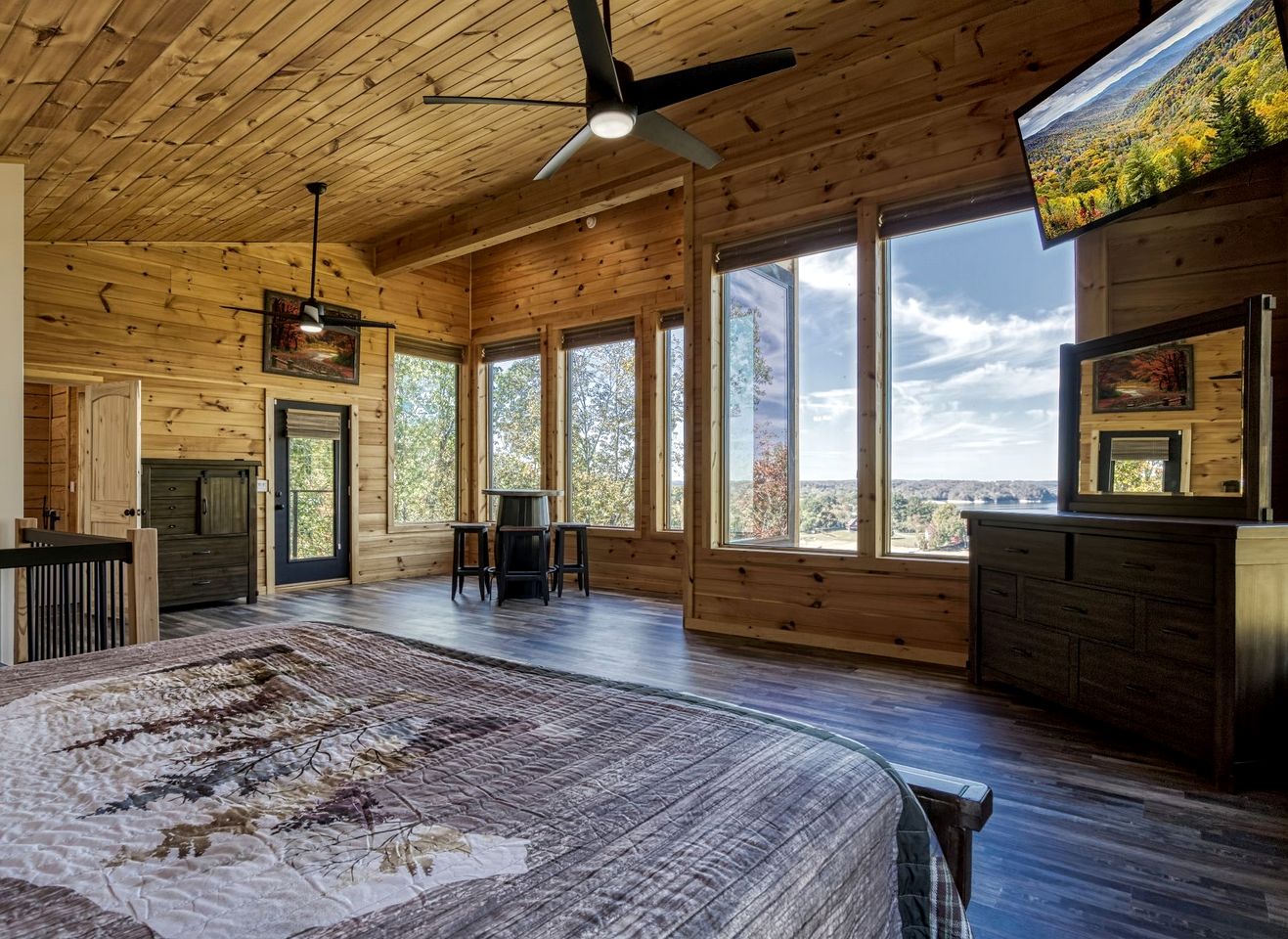 Stunning Lakefront Cabin with Hot Tub and Pool Table on Douglas Lake in Dandridge, Tennessee