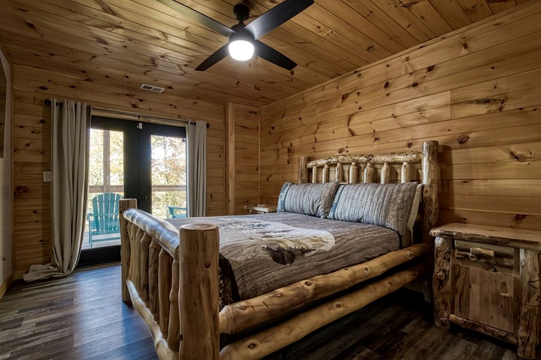 Cabins (United States of America, Dandridge, Tennessee)