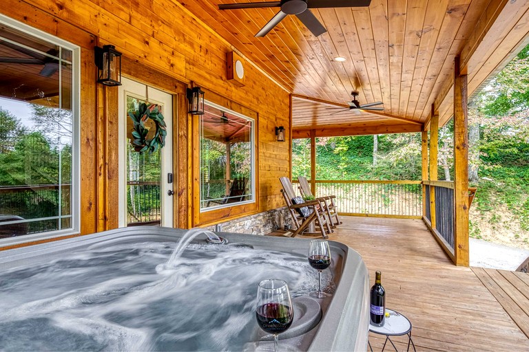 Cabins (United States of America, Gatlinburg, Tennessee)