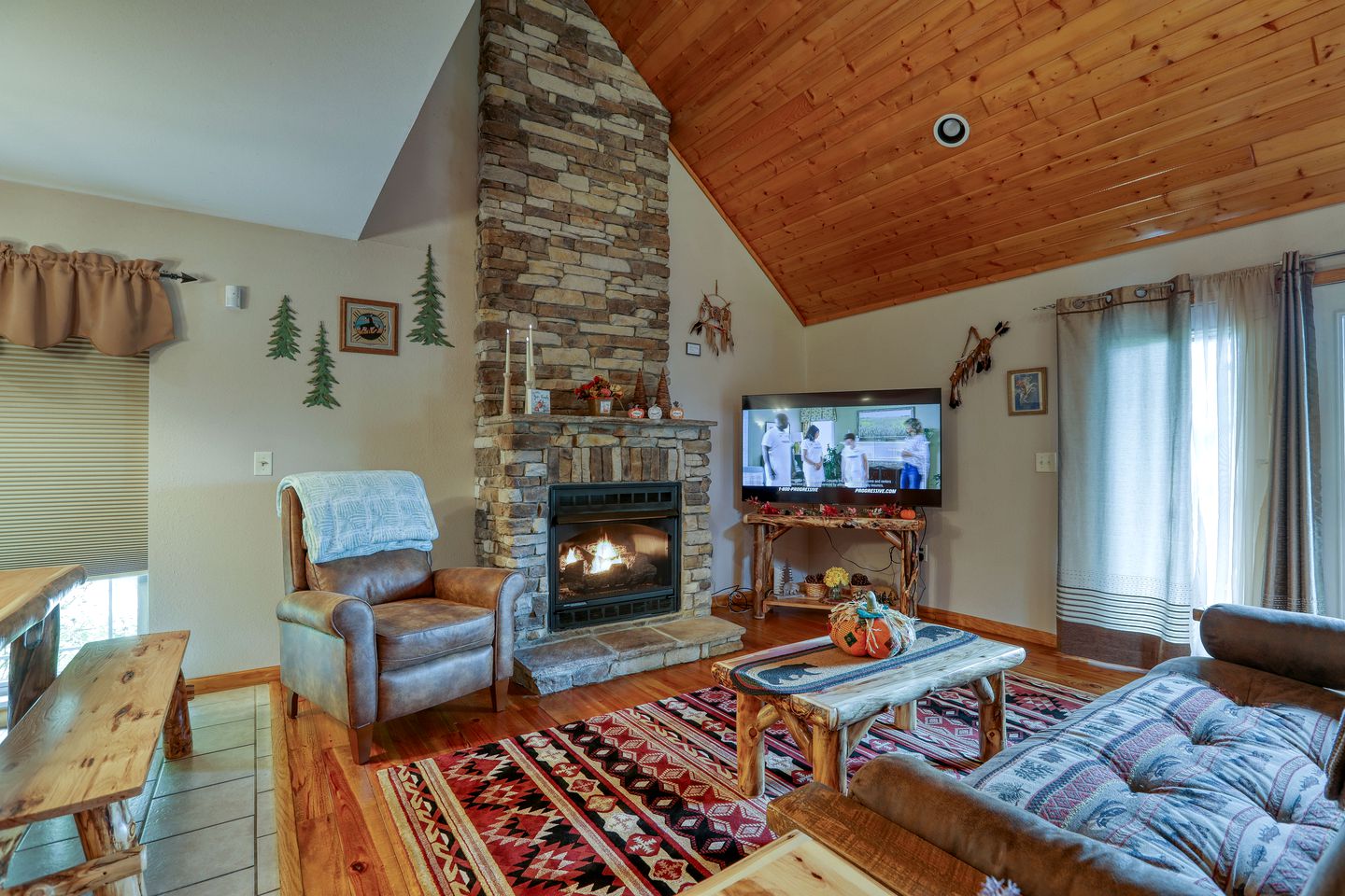 Cozy Tennessee Cabin Rental for Lovely Vacations to the Smokies