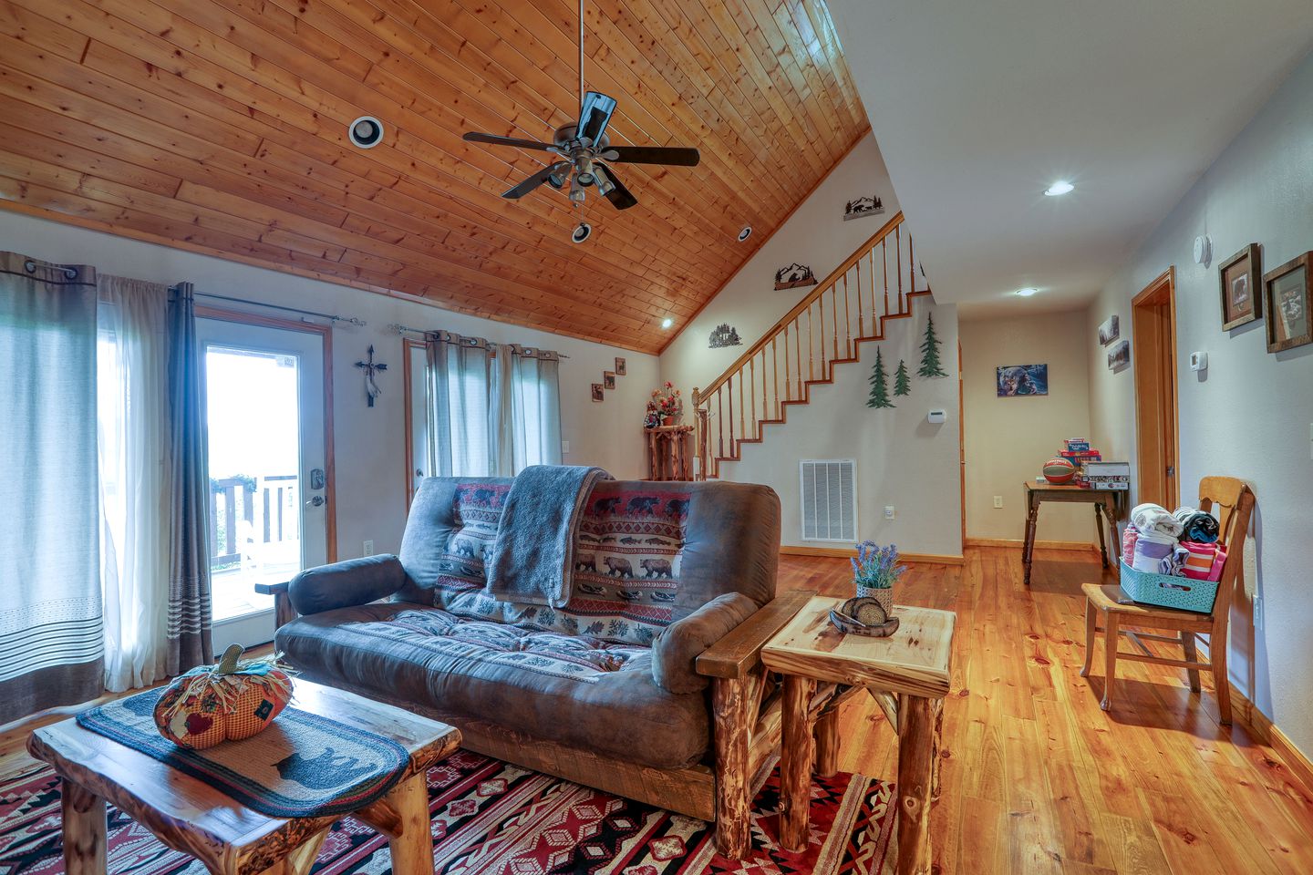 Cozy Tennessee Cabin Rental for Lovely Vacations to the Smokies